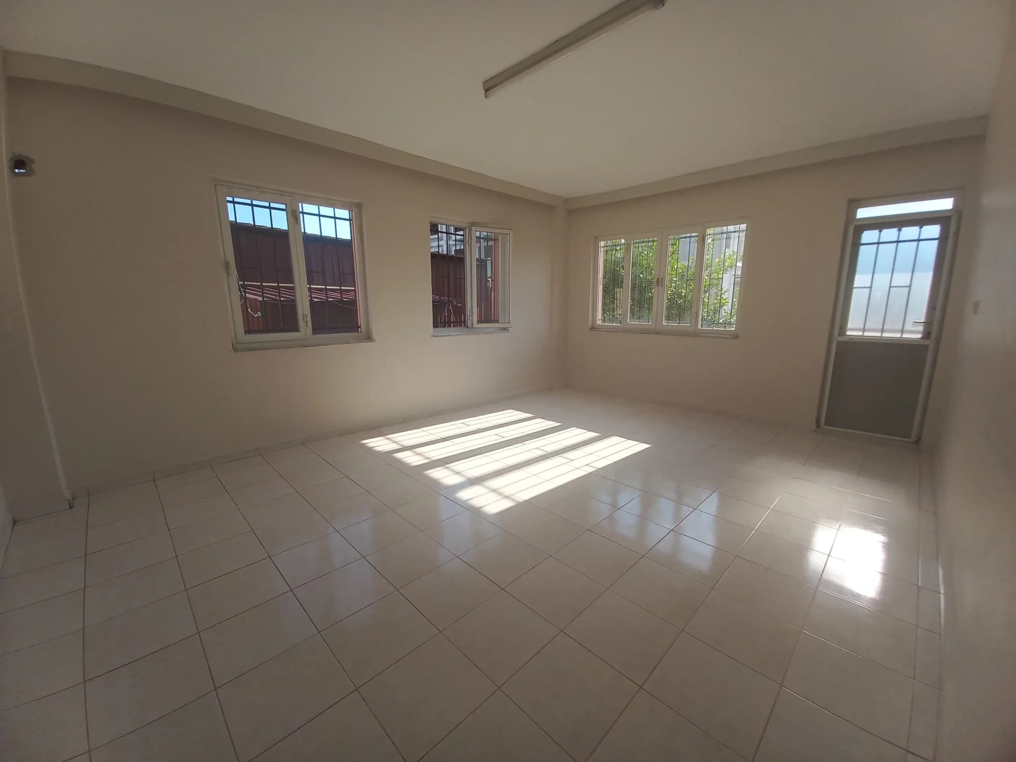 MUĞLA ORTACA SERVİS GÜZERGAHINDA KİRALIK 3+1 GENİŞ DAİRE